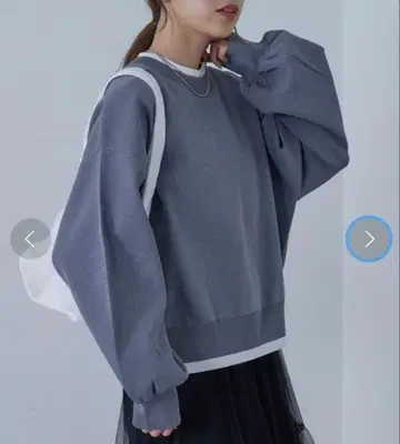 에스테르얀 배색 크루 풀오버