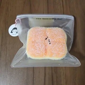 ladodo 폭신폭신 빵 사각빵 가루 묻은 해외 스퀴즈 쪼물쪼물