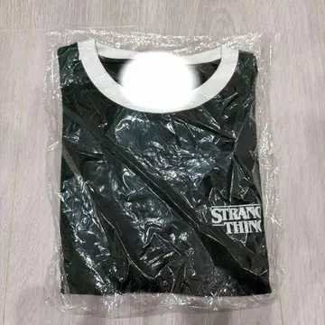 스트레인저 씽스 콜라보 프린트 T셔츠 시즌 2