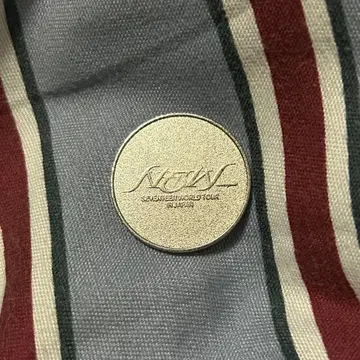 SEVENTEEN NEW_ 캡슐 토이 메달 코인 기념