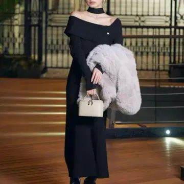 [ 새상품급/25AW ] POLO 콜라보 오프숄더 초커 니트 원피스