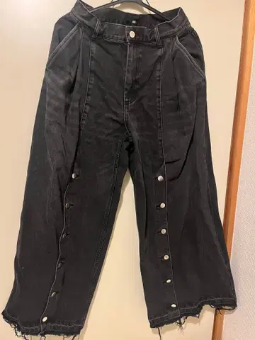 HARE 프론트 버튼 와이드 팬츠