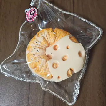 얼음 버터보다 단단한 해외 스퀴즈 치즈 올린 베이글 리얼계 쪼물쪼물