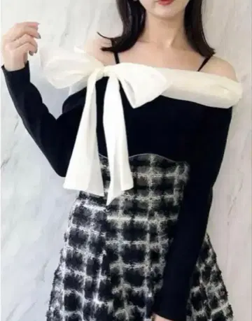 dazzlin 빅 리본 오프숄더 니트 풀오버