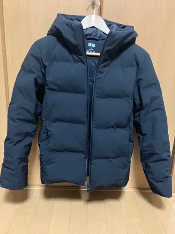 UNIQLO 심리스 다운 후드티