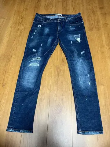 데미지 가공 다크 블루 데님 팬츠