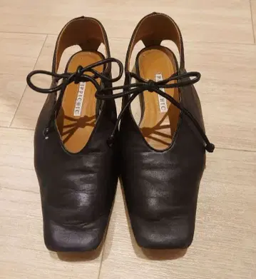 피피시크 플랫슈즈 PIPPICHIC AMBER COCO 리본