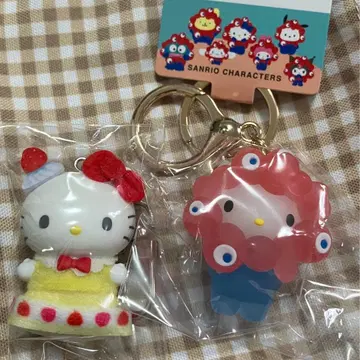 산리오 치비토모 스위츠 키티, 미야쿠미야쿠 클리어 키링 키티