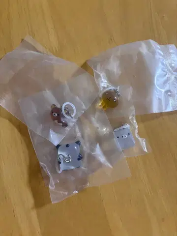 산엑스 유니버스 메지루시 액세서리 가챠가챠