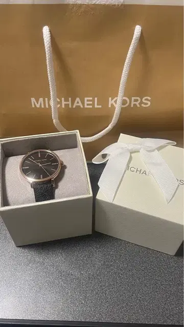 MICHAEL KORS 블랙 로즈 골드 시계