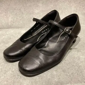 [ 새상품급 ] REGAL 리갈 메리제인 스트랩 펌프스 [ 22.0 ]