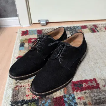 블랙 스웨이드 레이스업 슈즈