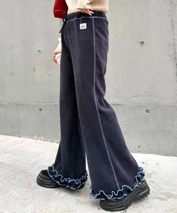 헬로 샌프란시스코 코듀로이 밑단 프릴 플레어 팬츠