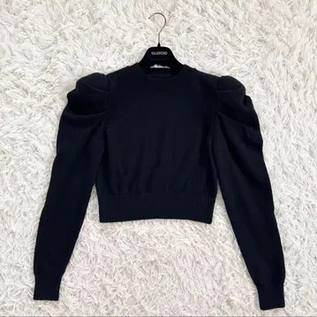 [ 인기 완판템 착용 2회 ] 시뉴 포원 니트 풀오버 블랙