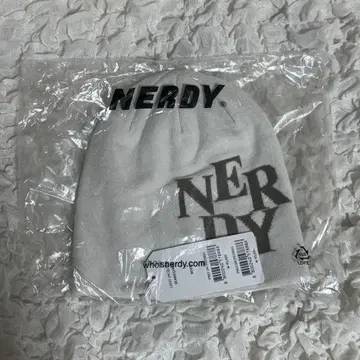 NERDY 비니 화이트 일본 미상륙 브랜드