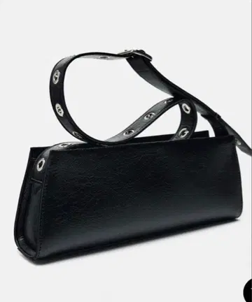 ZARA 아이렛 숄더백 블랙 미사용 품번 6210/310