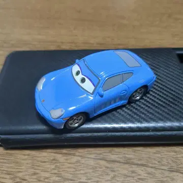 카즈 포르쉐 미니카 파랑