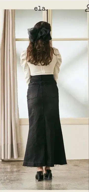 미사용 새상품 ela 블랙 데님 플레어 스커트