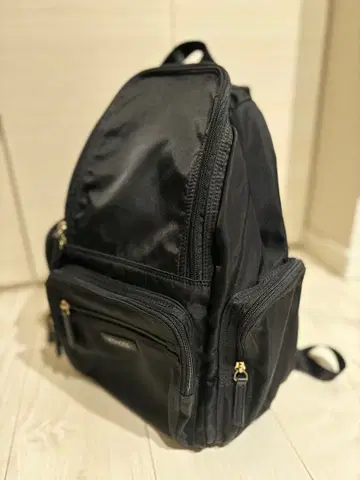 적당한 크기로 일상에서 사용하기 좋아요!! Y'SACCS 세련된 럭색