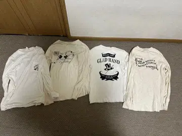 GLAD HAND 4장 판매 세트 티셔츠