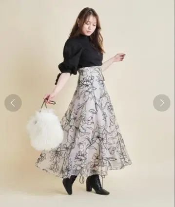 Mystrada 리코리스 플로키 스커트