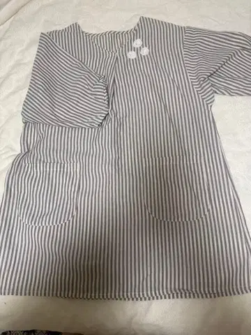 스트라이프 긴팔 스모크