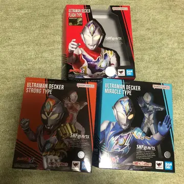 울트라맨 데커 플래시 스트롱 미라클 타입 3체 세트