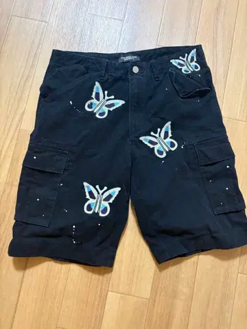 버터플라이 카고 숏팬츠