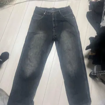 Sea John 데미지 가공 스트레이트 청바지