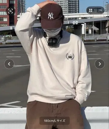 kutir 빅 실루엣 크라운 로고 맨투맨 L