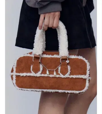 클래식 페이크 무스탕 백