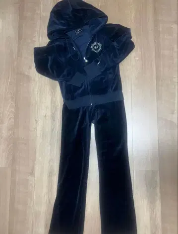 Rady 벨로아 네이비 셋업