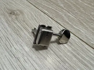 FENDER 퓨어 빈티지 튜닝 머신