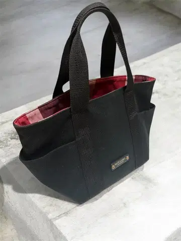 블루 레이블 크레스트브릿지 토트백 리버서블