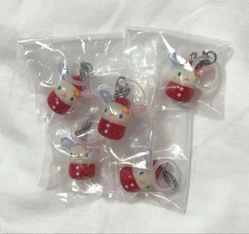 산리오 딸기 표시 액세서리 우사하나 5개