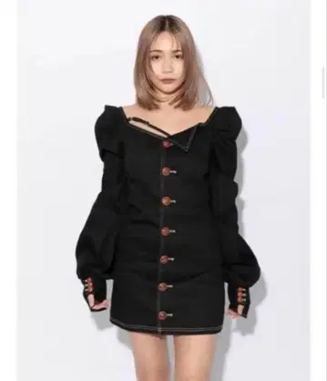 melt the lady 비대칭 볼륨 슬리브 원피스