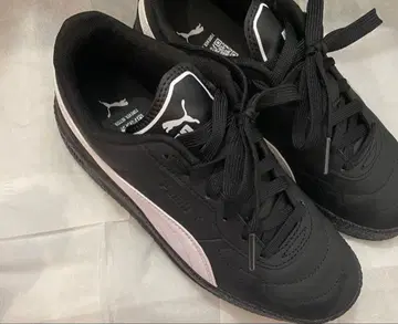 Puma 블랙 스니커즈 블랙