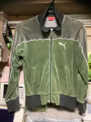 PUMA 코듀로이 저지 S 사이즈 올리브 그린