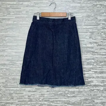 뷰티앤유스 데님 사다리꼴 스커트 S 다크 네이비 미니 기장