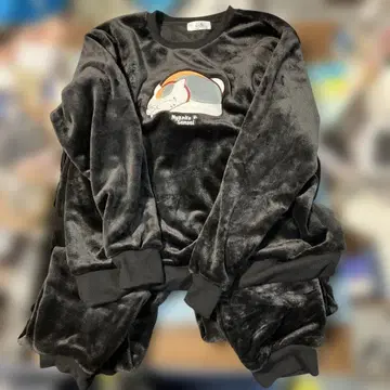 나츠메 우인장 냥선생 맨투맨 홈웨어 상하의 블랙 LL