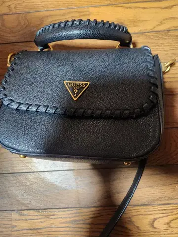 새상품급 GUESS 파우치