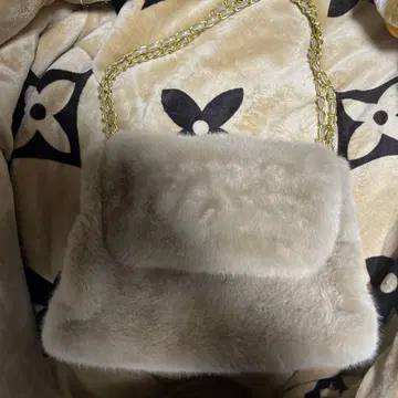 퍼 숄더백 베이지