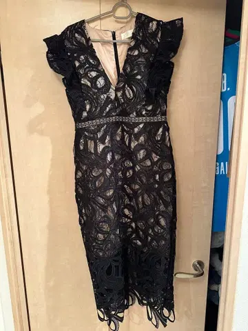 ERUKEI 레이스 타이트 핏 드레스 블랙