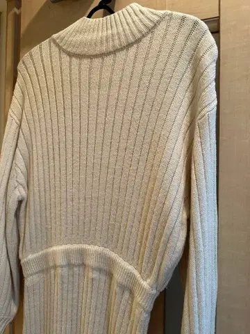 아이보리 리브 니트 원피스