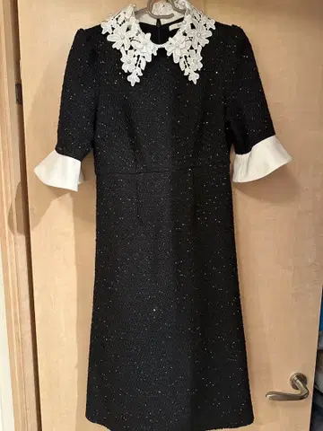 leja 라메 믹스 블랙 무릎 기장 원피스