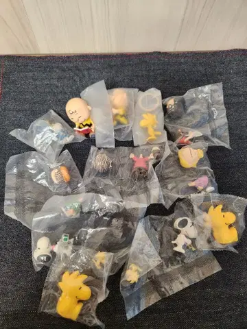 스누피 캡슐 토이