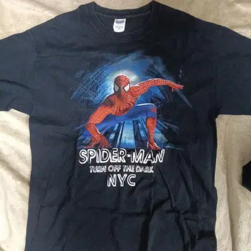 스파이더맨 턴 오프 더 다크 티셔츠 L 사이즈 블랙