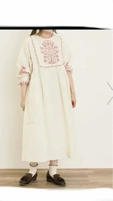 [ 미사용 새상품 ] Samansa Mos2 배색 자수 원피스 M