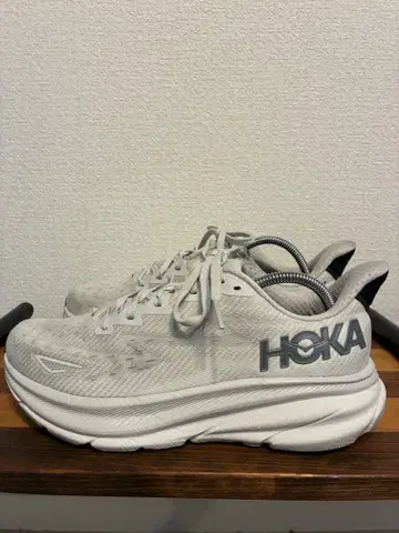 호카 러닝화 클리프톤 9 26.0