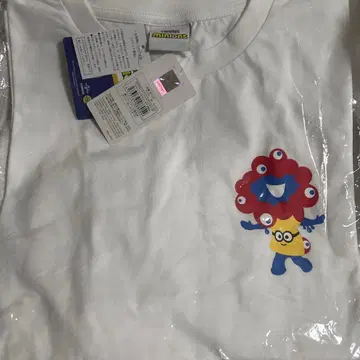 미니언즈 캐릭터 T셔츠 M 화이트 만박 한정판 M사이즈